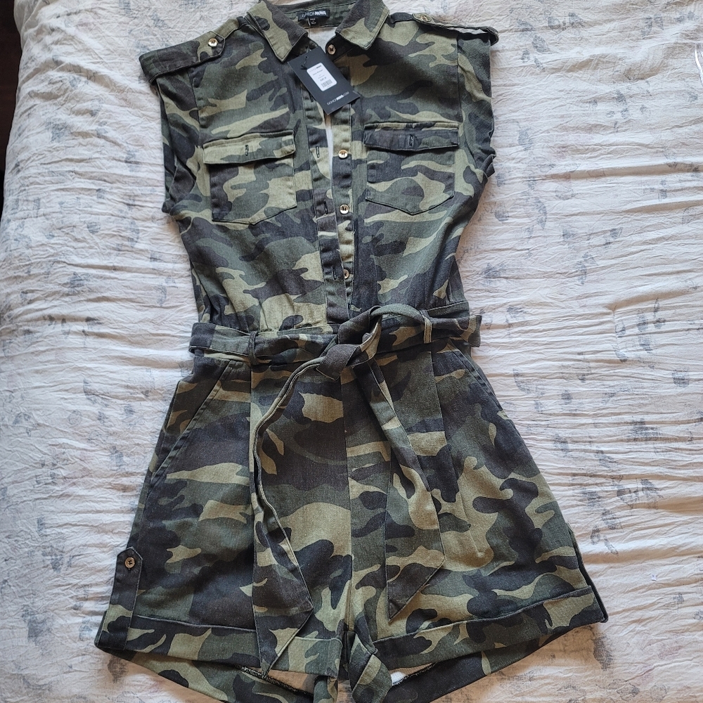 Camouflage jumper